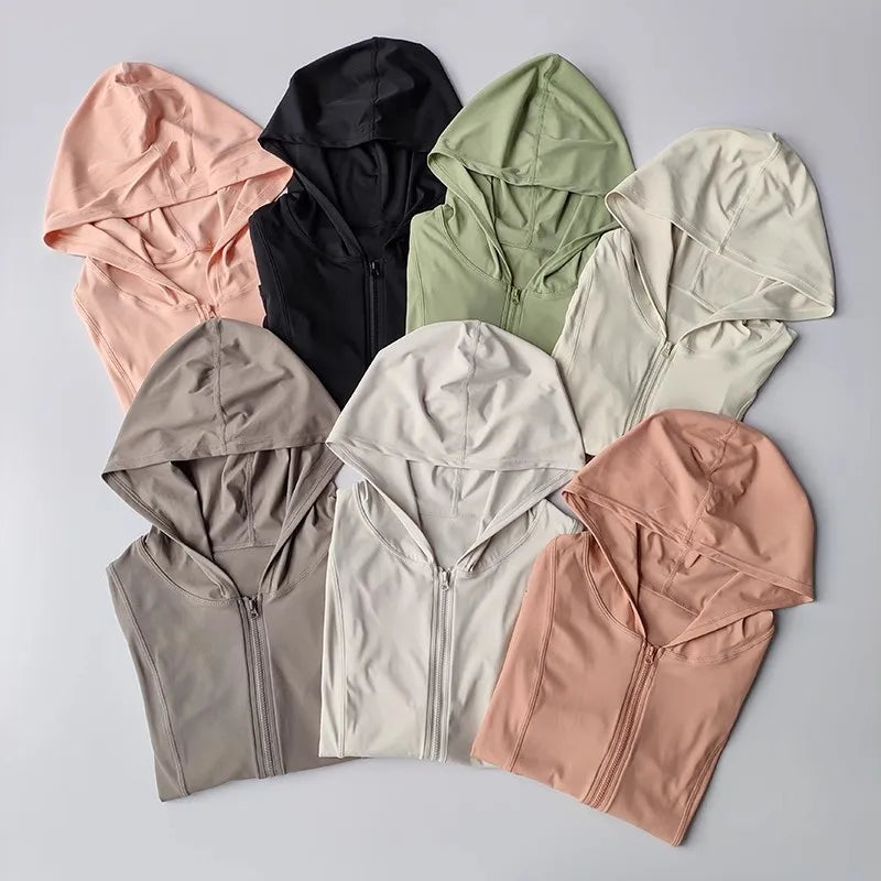 Core™ Chaqueta Deportiva con Capucha