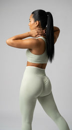 Curve™ Leggins Sculpting de Cintura Media · Compresión y Efecto Moldeador